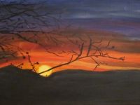 Sonne und Berge mit Ästen